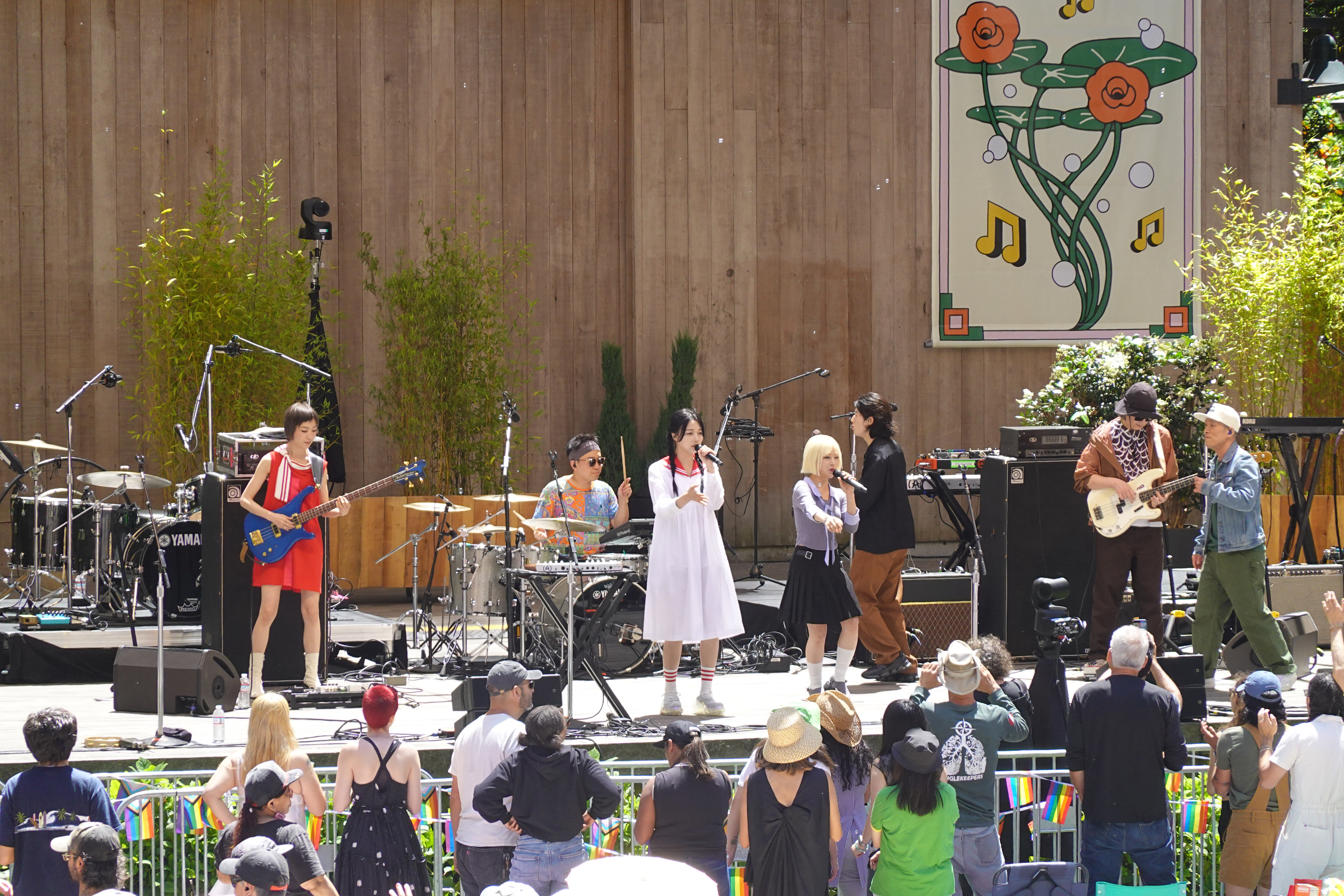 Show photo