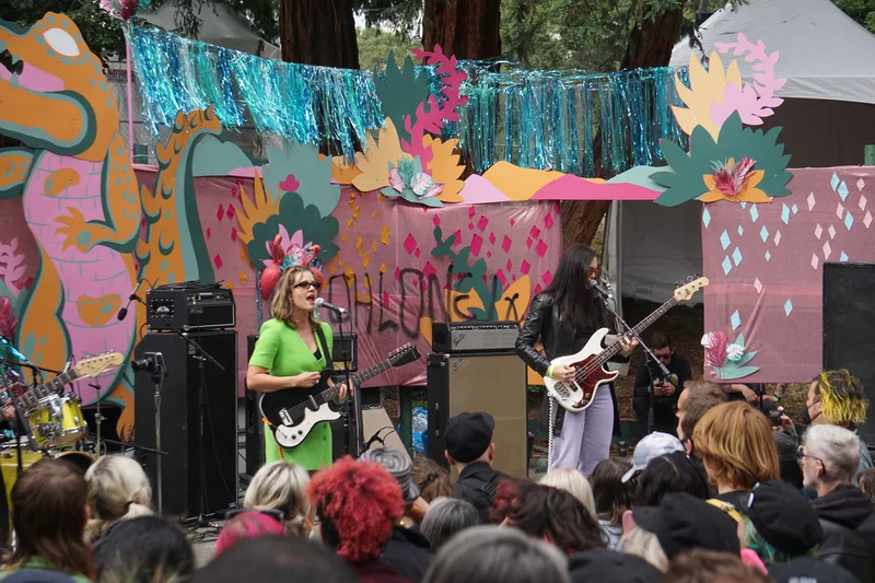 Kim Gordan, Shannon Shaw, Bleached, Flipper at Mosswood Park